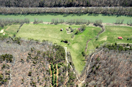 kentucky river lower bottoms looking at creek flowing from mountain on right